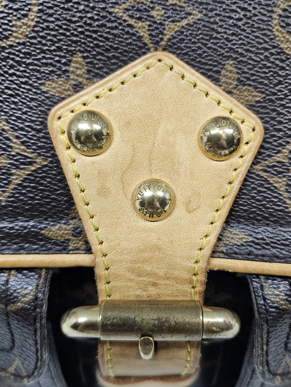 Louis Vuitton Hudson Monogram Canvas Shoulder Bag in Brown and Tan - Picture 2 of 16